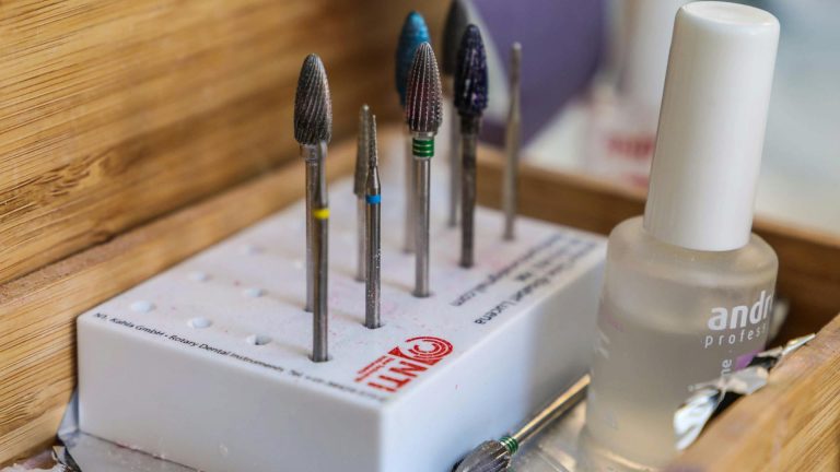 De la manicure amateur au métier de prothésiste ongulaire